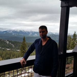 Meet your Posher, Armandas